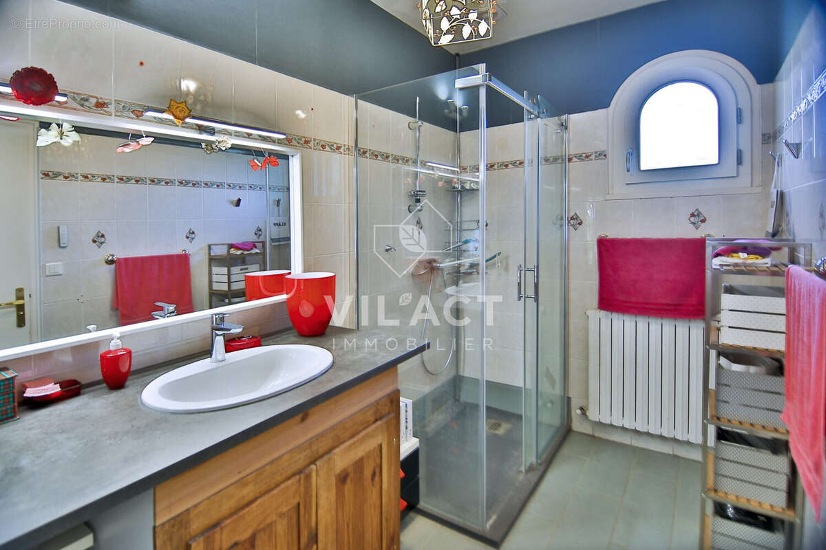 Maison 217 m² à Parempuyre  - photo 7