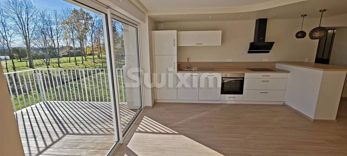 Appartement à LE DESCHAUX