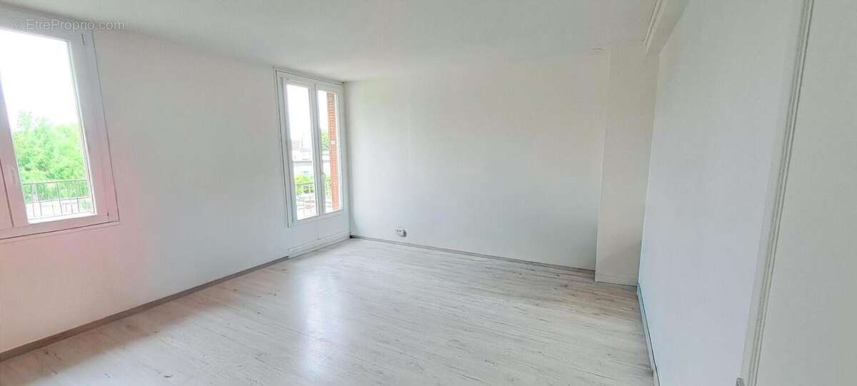 Appartement à MONTEREAU-FAULT-YONNE