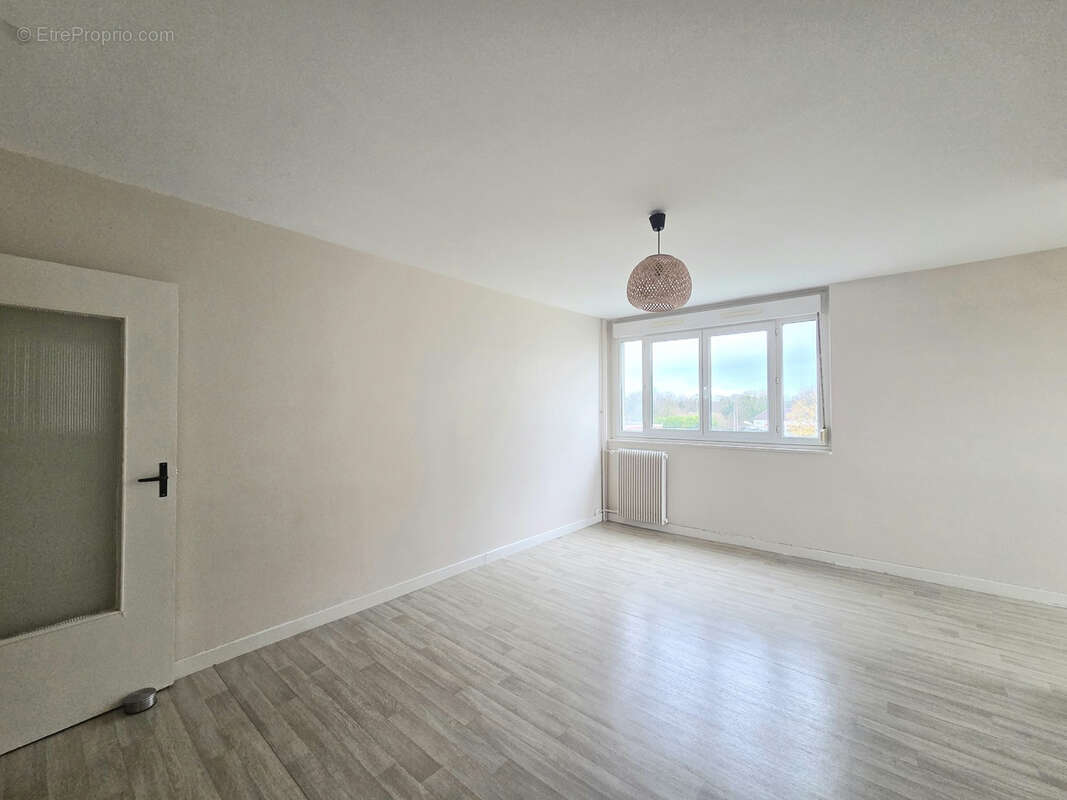Appartement à ROMILLY-SUR-SEINE