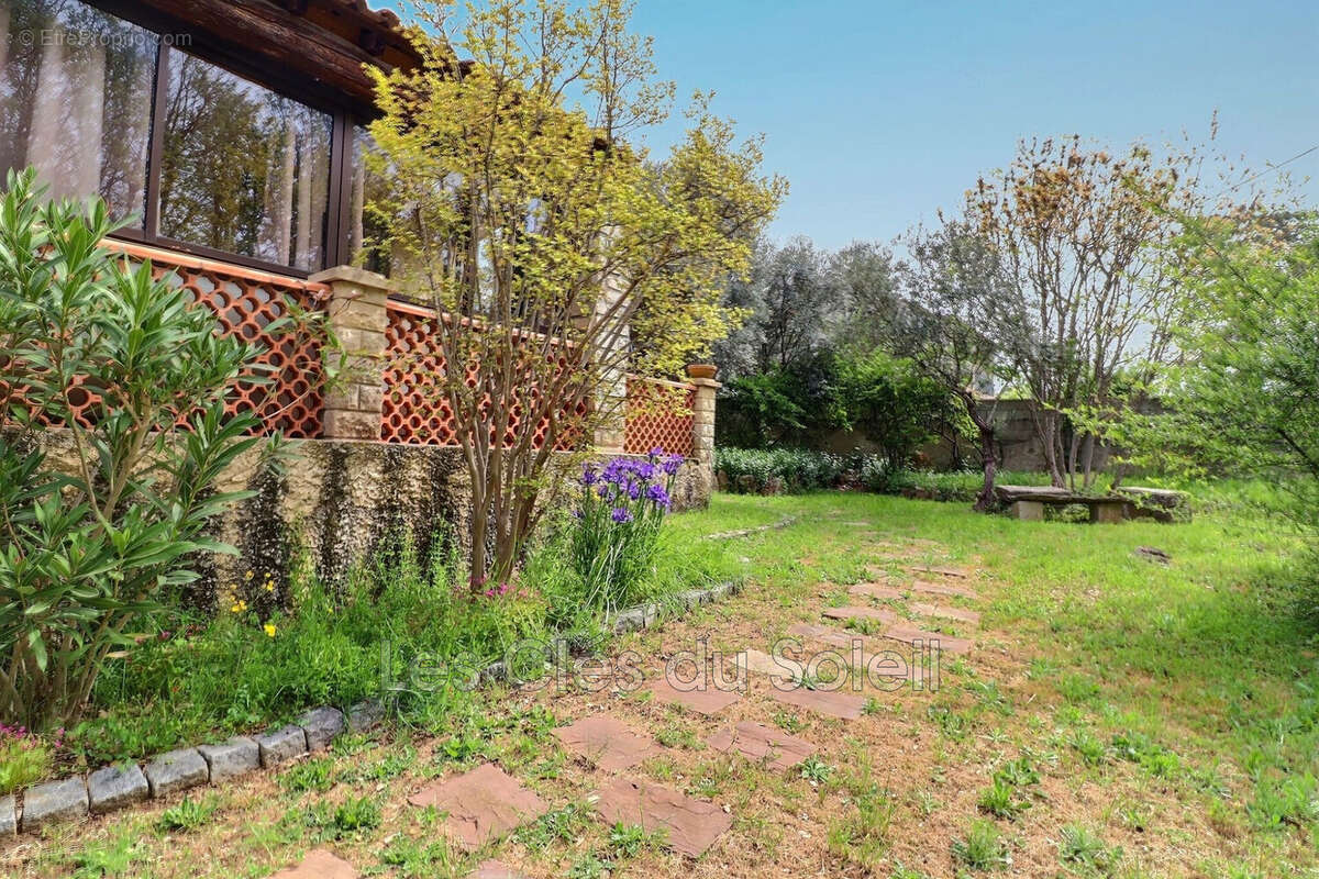 Maison à CAMPS-LA-SOURCE