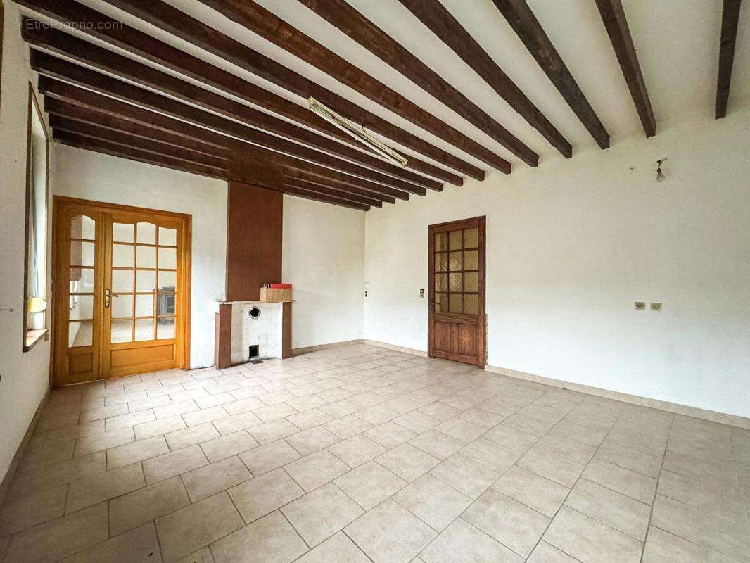 Maison de Caron, 4 ch, jardin, garage de stockage à Solesmes - photo 3