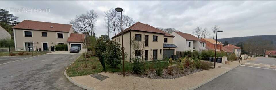 Terrain à GIF-SUR-YVETTE