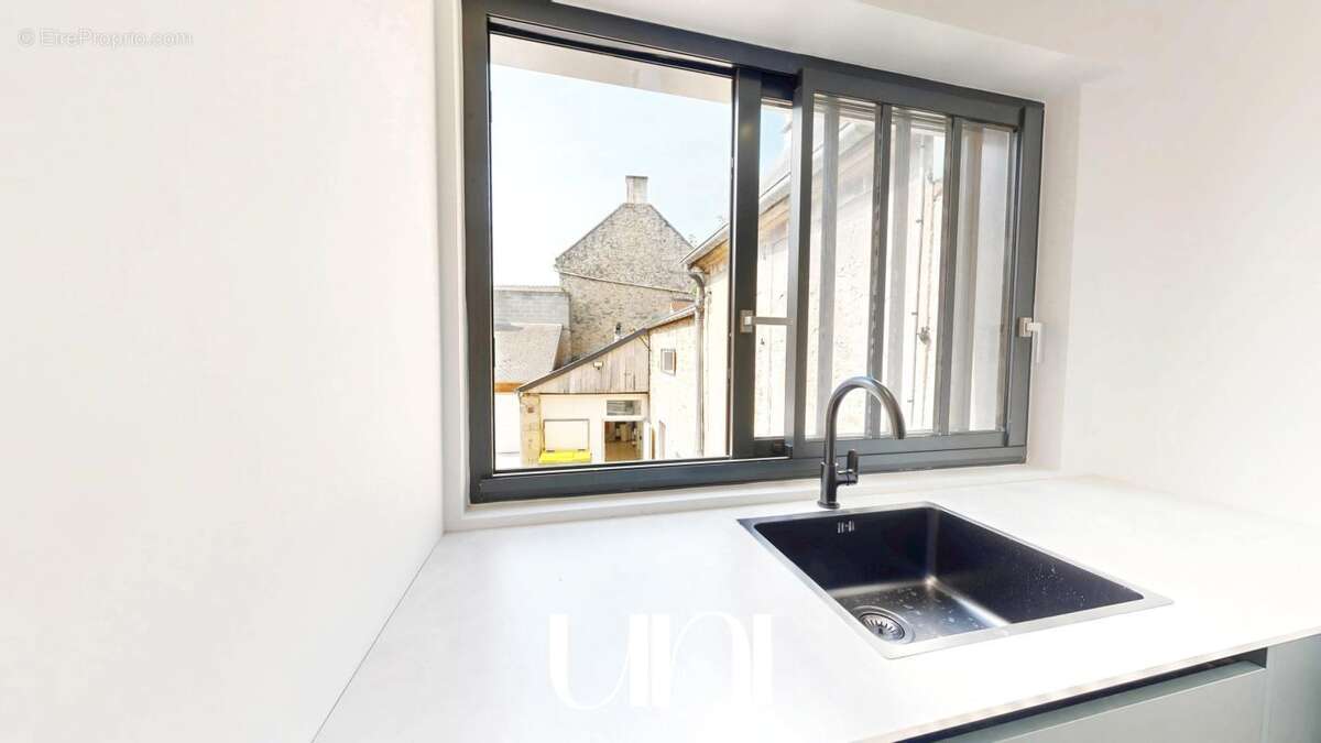 Duplex 3 pièces entièrement rénové avec place de parking - Bayeux - photo 12