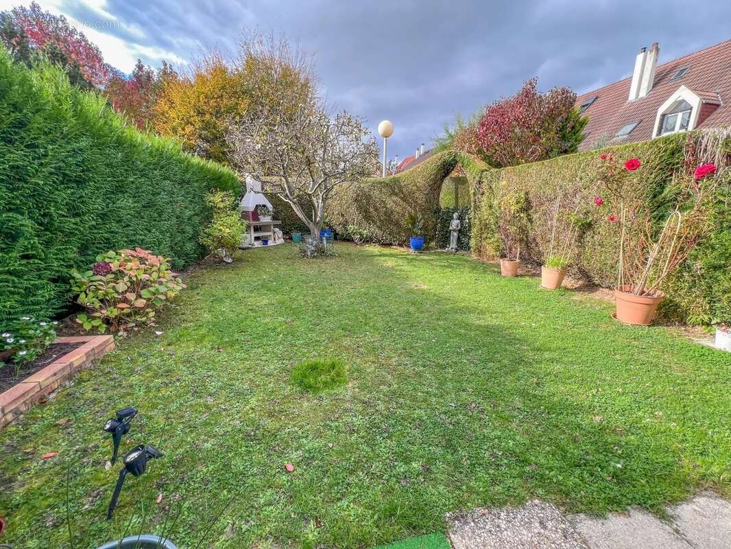 Maison à MONTIGNY-LE-BRETONNEUX