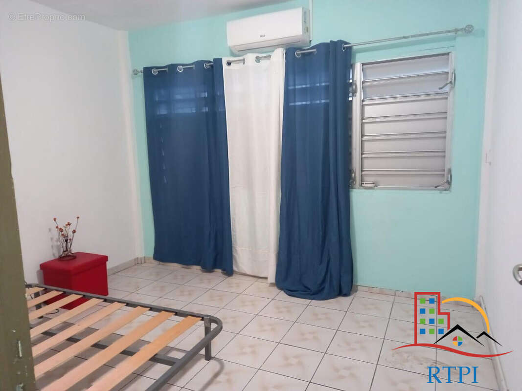 Appartement 65 m² à Les Abymes  - photo 7
