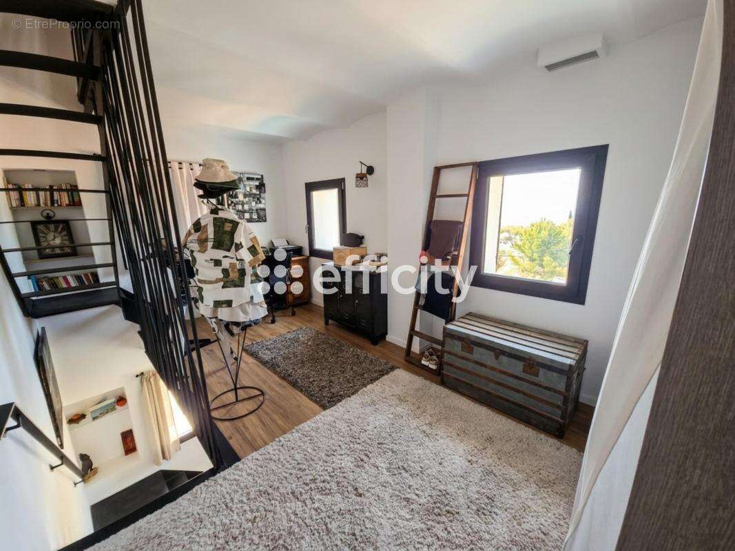 Maison 120 m² à Marseille-16e  - photo 7