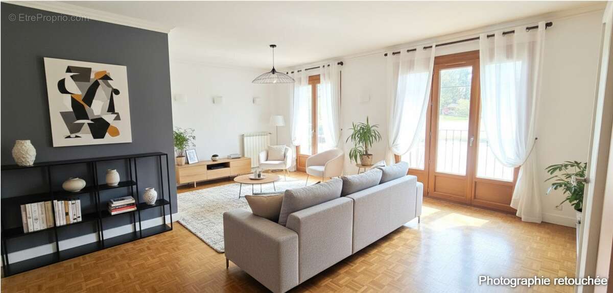 Grand appartement 95m² T4 avec balcon, cave et garage - photo 2