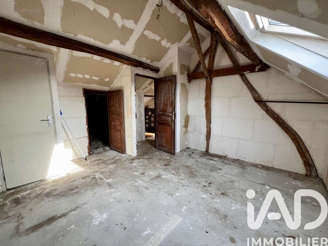 Photo 8 - Maison à ESTREES-SAINT-DENIS