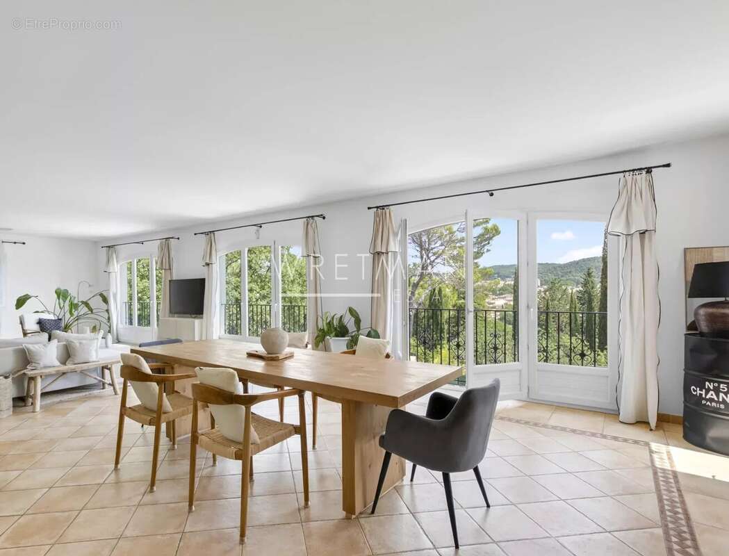 Propriété avec vue à pied du village - Lorgues - photo 4