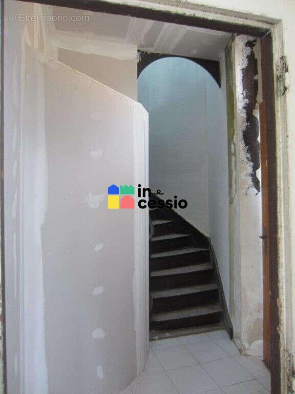 À vendre – immeuble de rapport commerce + habitation - photo 12
