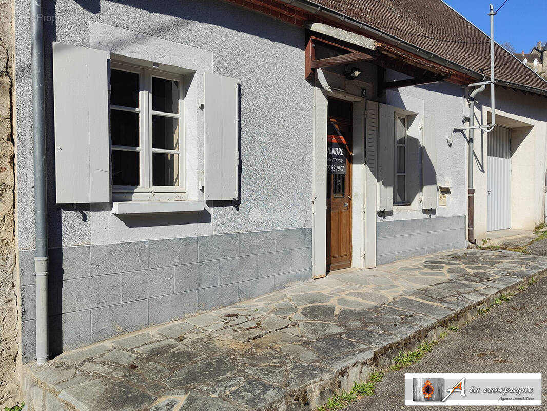 Maison à CHAMBON-SUR-VOUEIZE