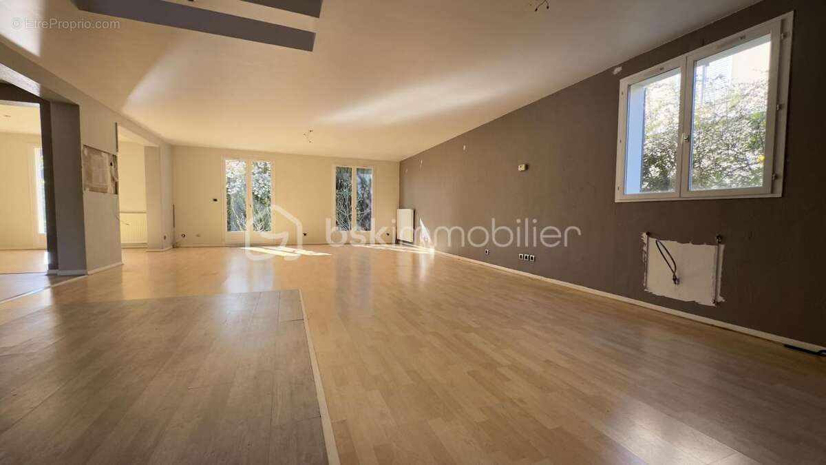 Maison à SAINT-GERMAIN-LES-CORBEIL