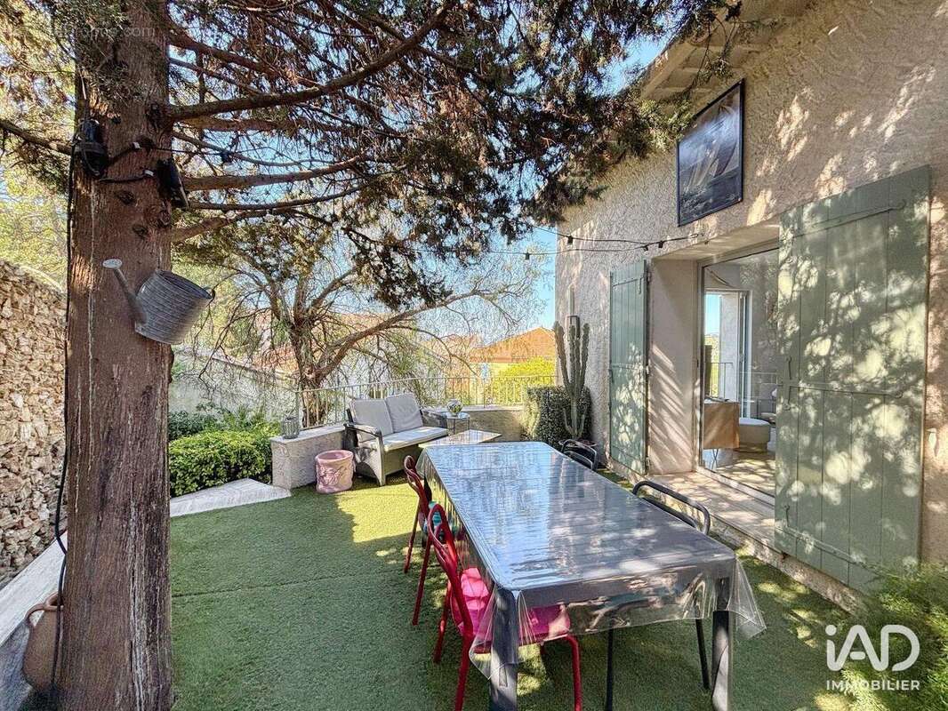Appartement 73 m² à Sainte-Maxime  - photo 2