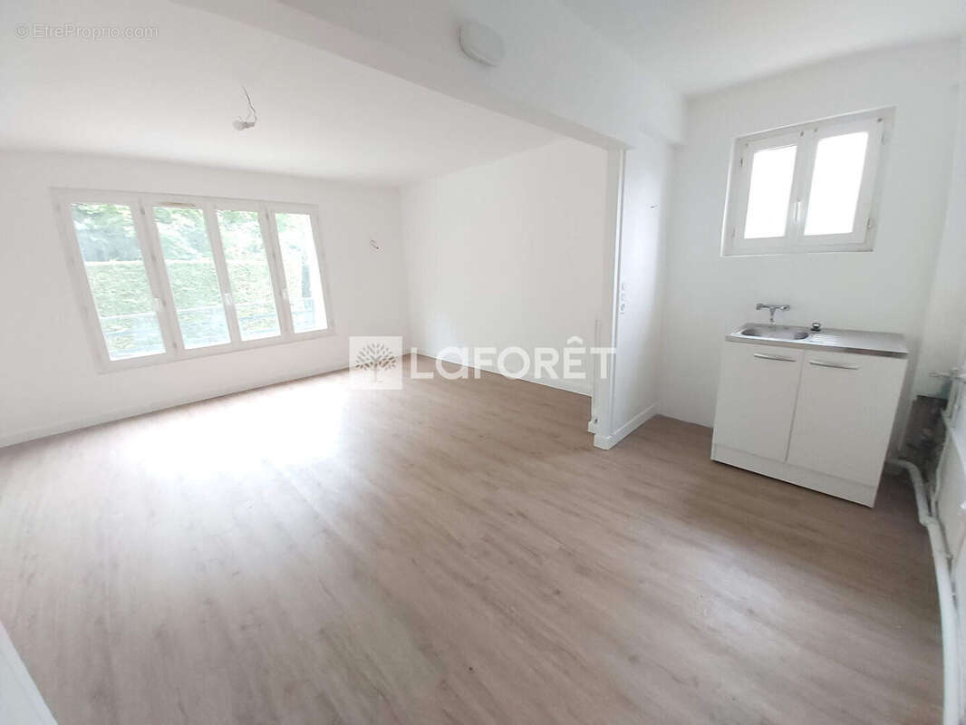 Appartement Le Raincy 4 pièce(s) 66 m2 - photo 6