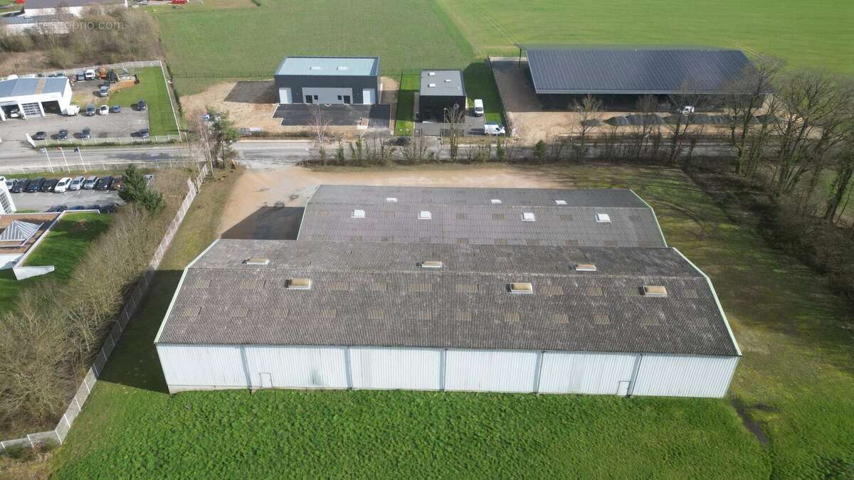 Commerce à THIRON-GARDAIS