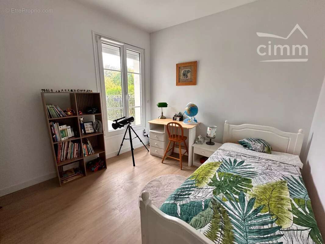 Maison à CONGIS-SUR-THEROUANNE