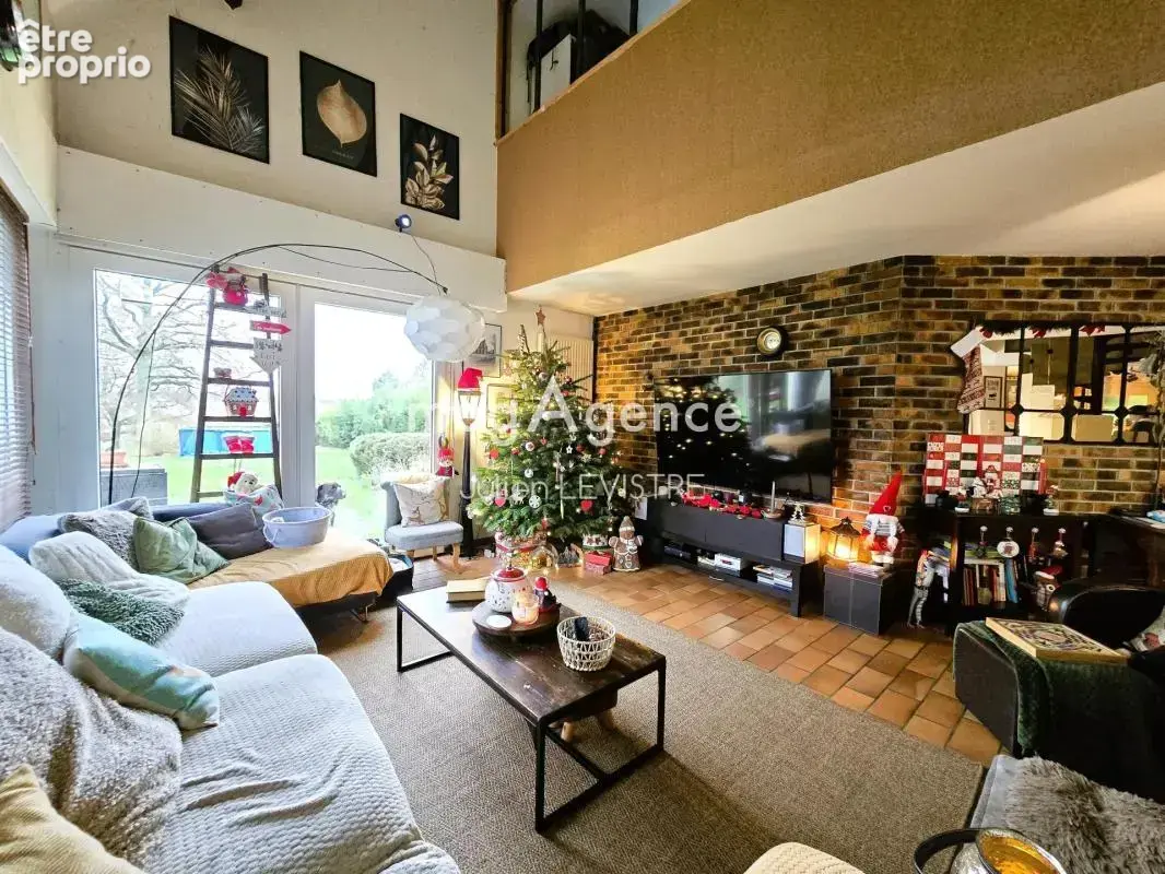 Maison de 7 pièces de 165m² - photo 3