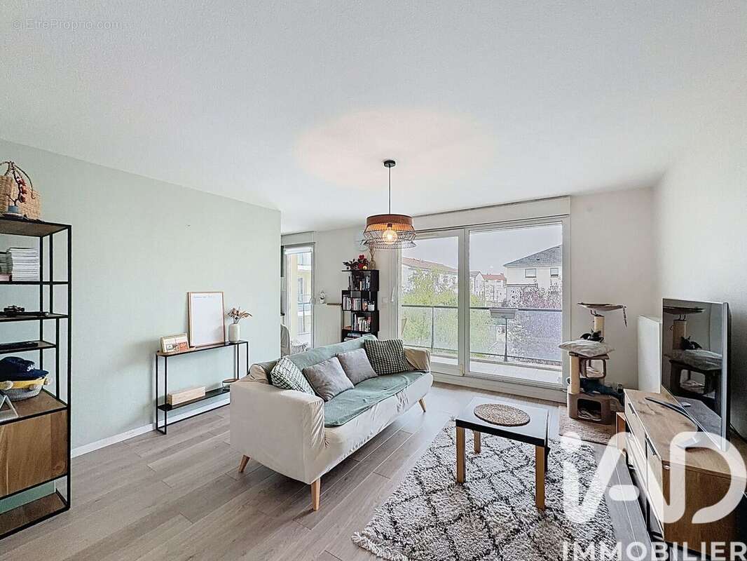 Photo 2 - Appartement à LE BAN-SAINT-MARTIN