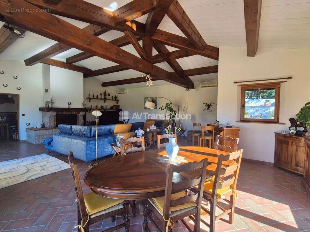 Maison à DRAGUIGNAN