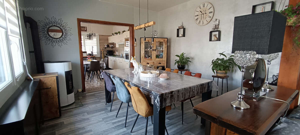 Maison à VILLERS-BRETONNEUX