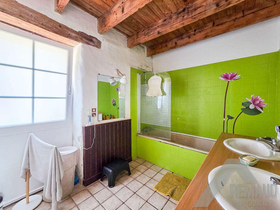 AIZENAY - Hameau proche Centre Ville - photo 8