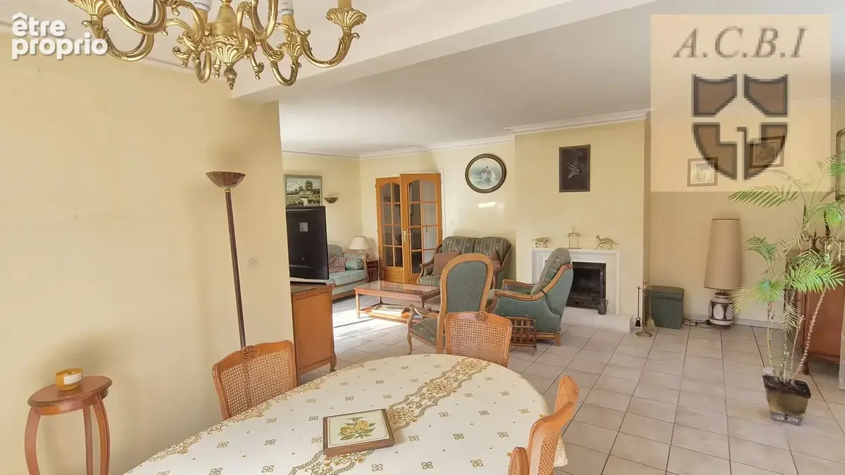 Vendôme — Maison familiale de 149 m2 dans un secteur calme et recherché - photo 5