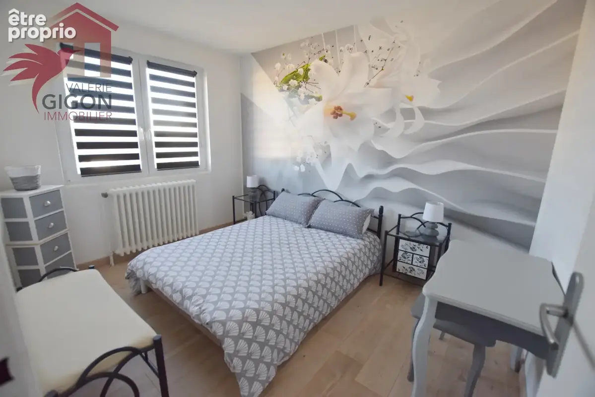 CHALEUREUSE et BELLE MAISON lumineuse de plain-pied donnant sur terrasse et jardin... - photo 8