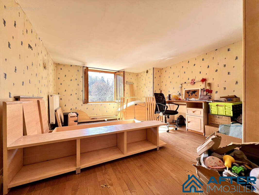 Maison à NEUFMAISONS