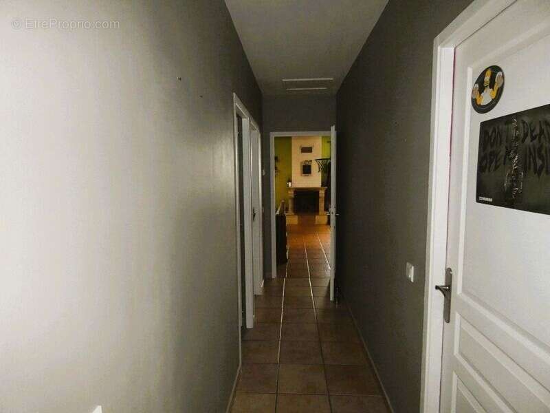 Maison à SAINT-LAURENT-DU-CROS