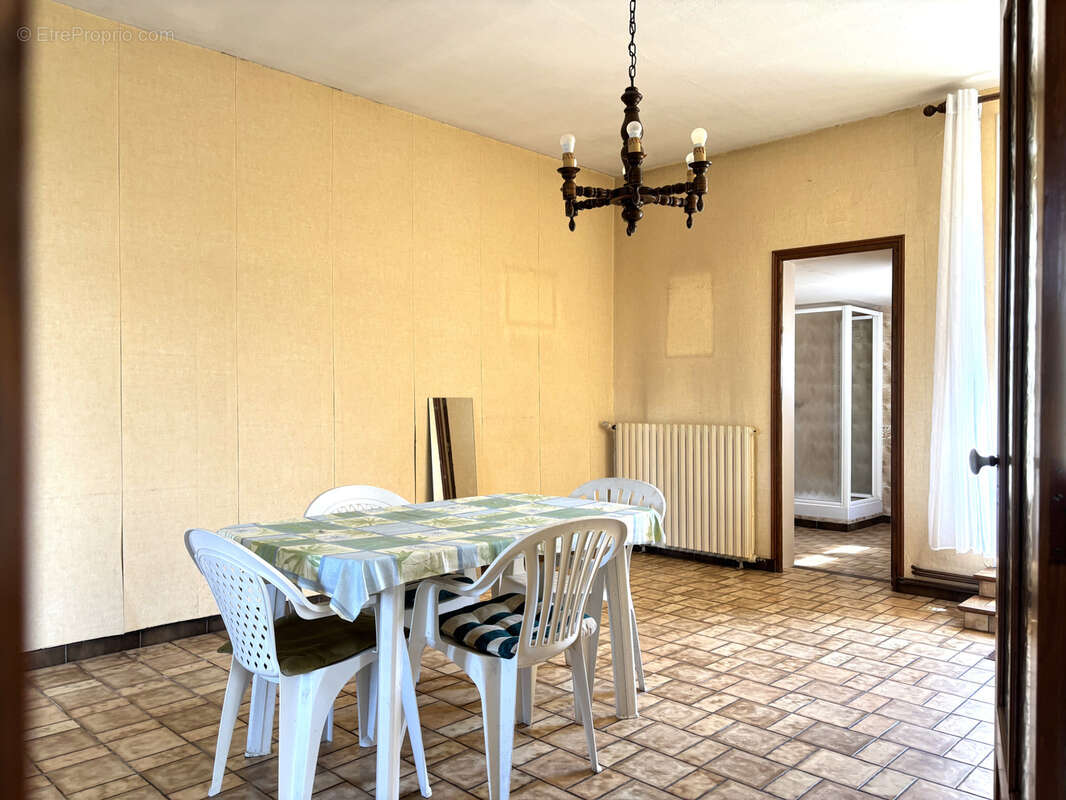 Maison à COURTENAY