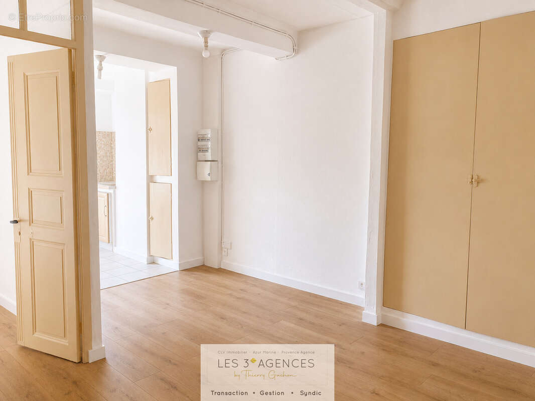 Immeuble de rapport en monopropriété   cœur du village de la garde-freinet - photo 6