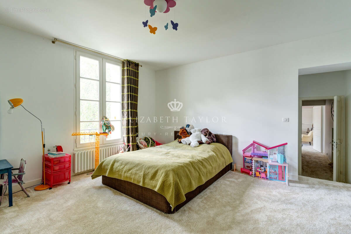 Maison à NOISY-LE-ROI