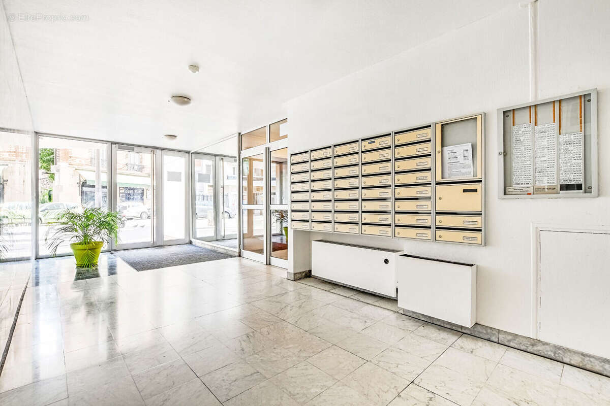 Appartement Paris 1 pièce 27 m2 - photo 10