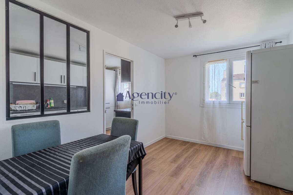 Appartement à LOGNES