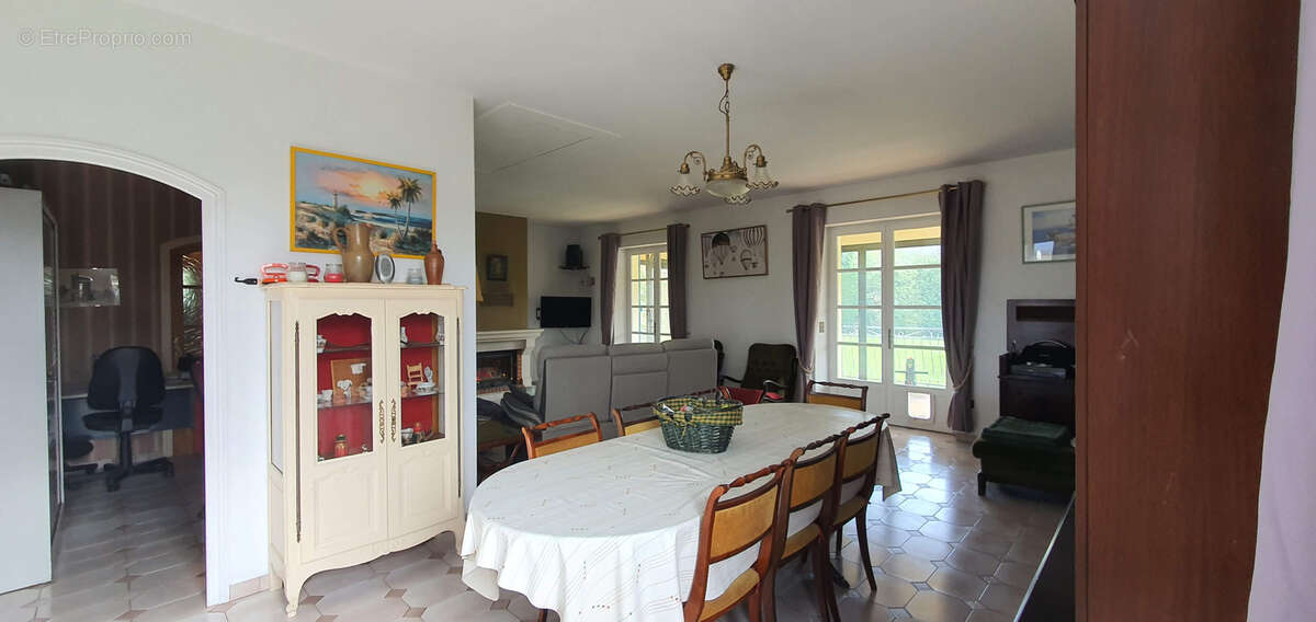 Maison à SAINT-VITE