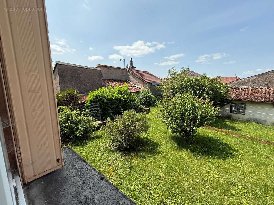 Maison à BOURBONNE-LES-BAINS