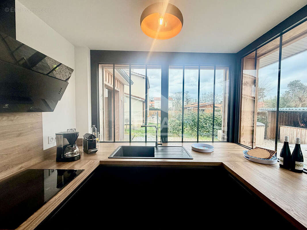Maison La Teste-de-buch 6 pièce(s) 124 m2 - photo 6