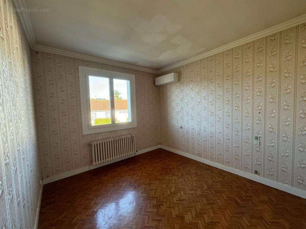 Maison à SAINT-ASTIER