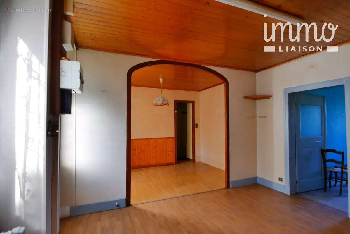 Maison à CHAPAREILLAN