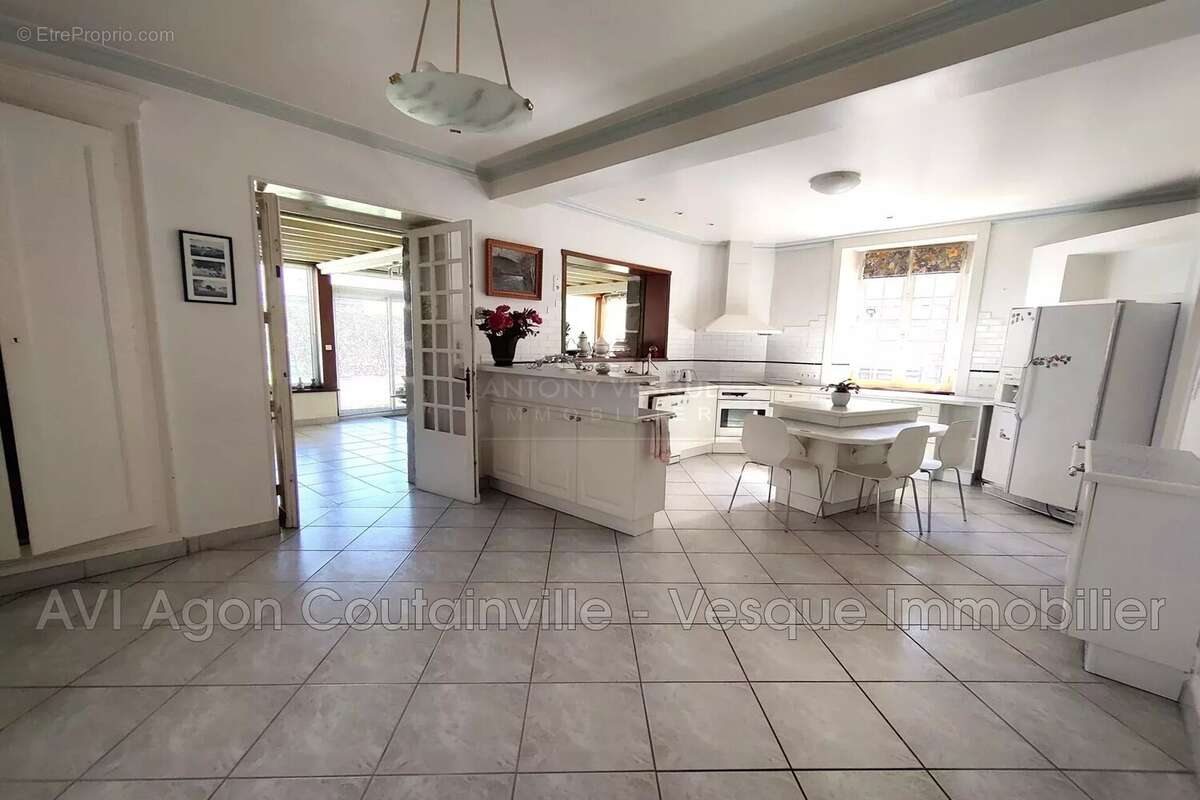 Maison à AGON-COUTAINVILLE