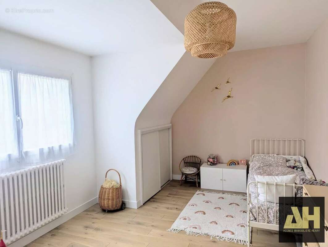 Maison à LE RELECQ-KERHUON