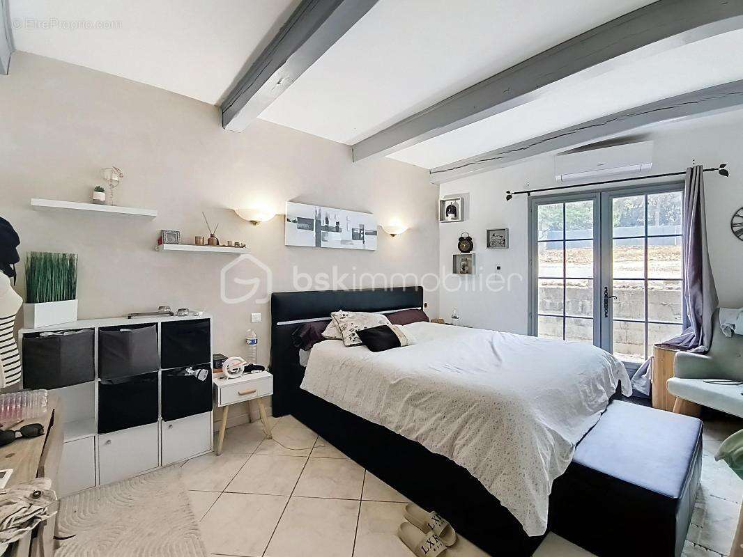 Grande maison familiale de 287 m² avec jardin, piscine et garage – Bédarieux - photo 13