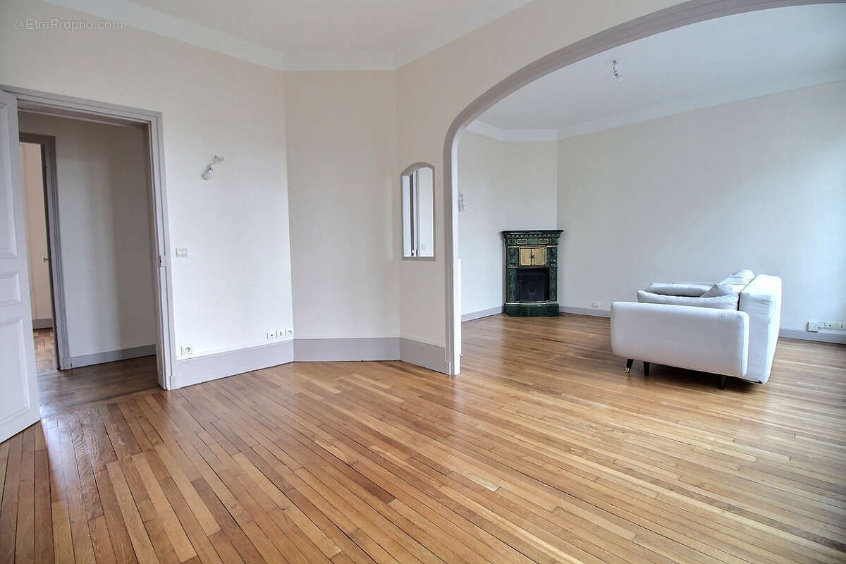 Appartement à COLOMBES