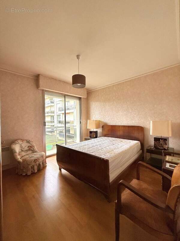 Appartement à SAINT-CYR-SUR-LOIRE