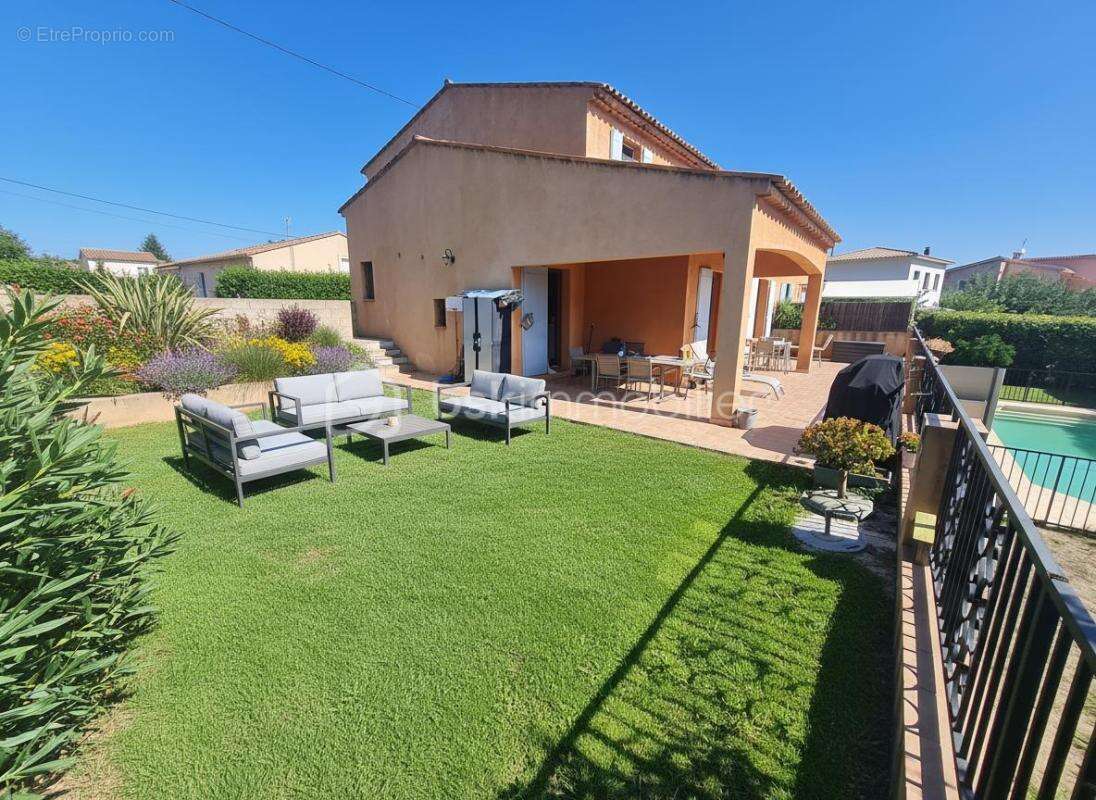 Entre cannes et antibes – maison 5 pièces de 114 m² – 80 m² d’annexes – piscine - photo 22