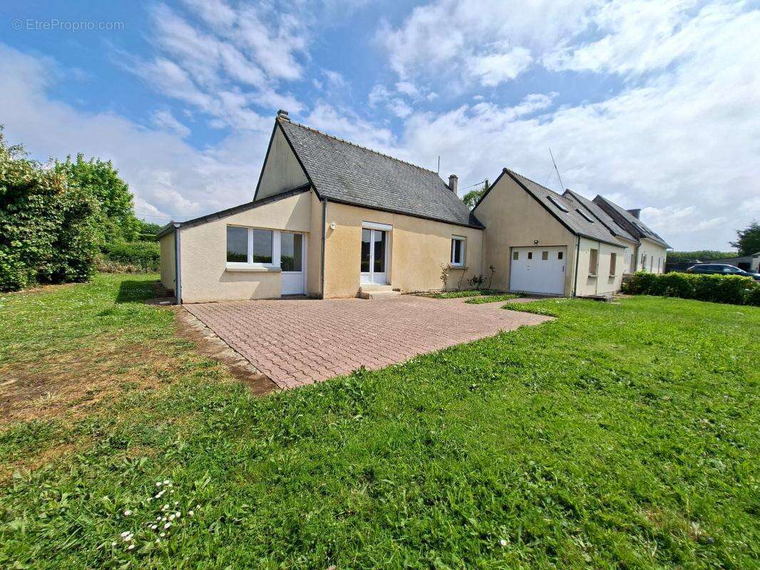Locquirec secteur Kerboulic – Maison au calme avec beau potentiel - photo 2