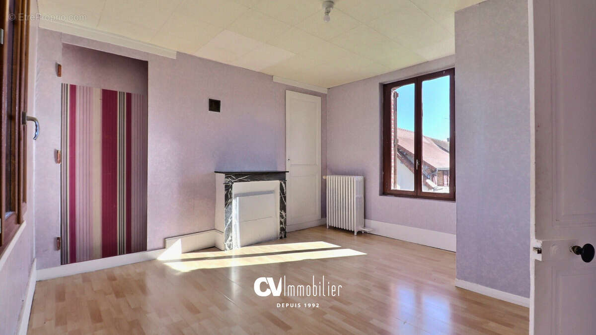 Maison à INCARVILLE