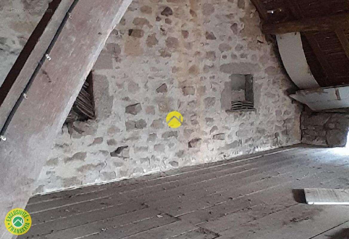 Maison à CHENERAILLES