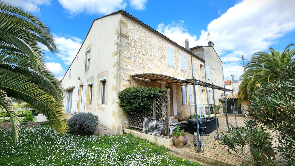 Maison à SAINT-ANDRE-DE-CUBZAC